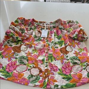 Rose & Olive women's Pink and Green Floral Blouse Size: M NWT ✨